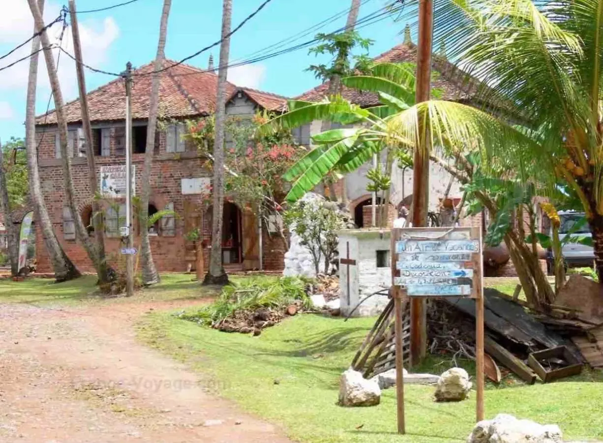 Chez Hugo, Bel Appartement Tres Bien Situe Pour Visiter La Martinique En Journee Et Dormir La Nuit Les Trois-Ilets 0*,  Martinique