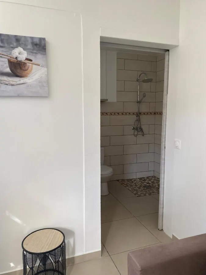 Chez Hugo, Bel Appartement Tres Bien Situe Pour Visiter La Martinique En Journee Et Dormir La Nuit Les Trois-Ilets Apartment