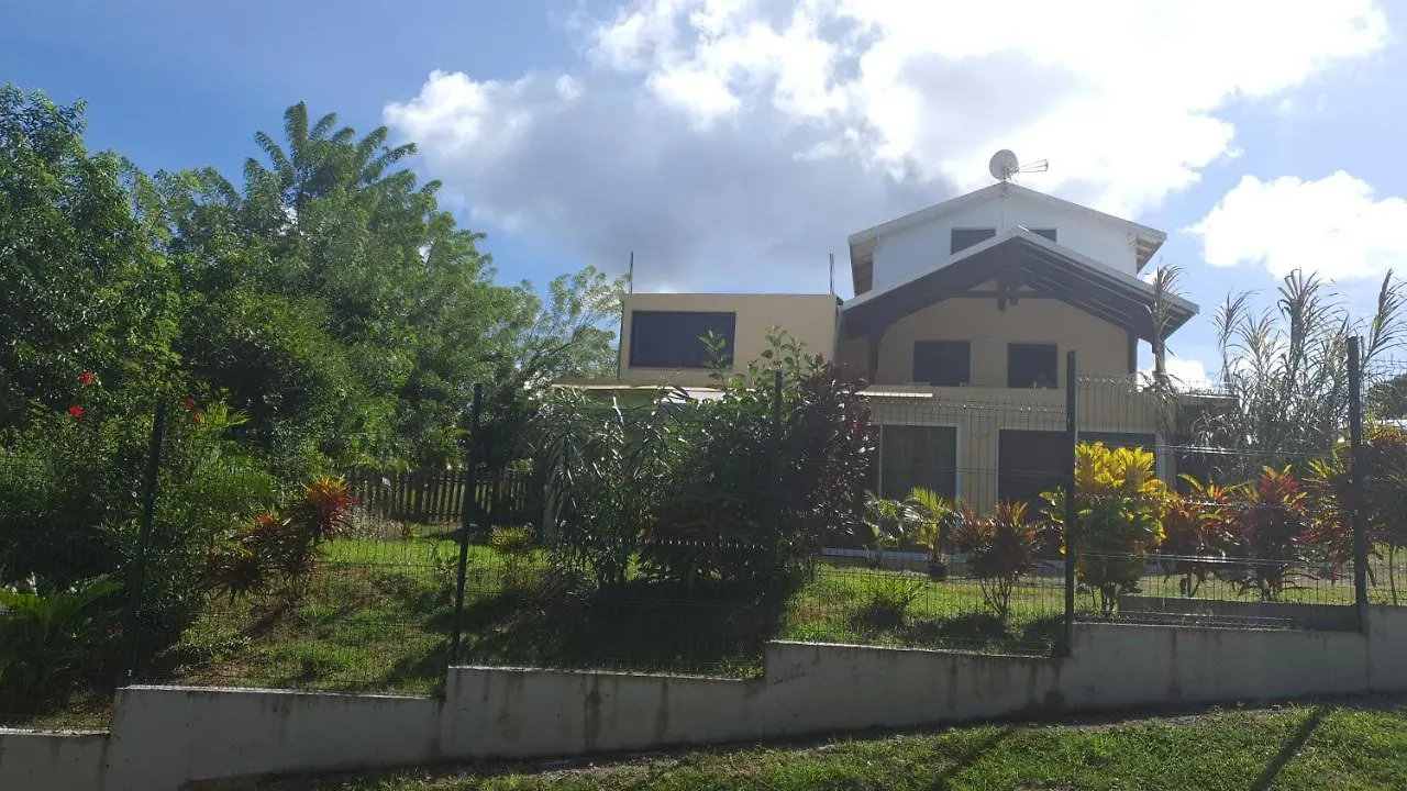 Chez Hugo, Bel Appartement Tres Bien Situe Pour Visiter La Martinique En Journee Et Dormir La Nuit Les Trois-Ilets Martinique